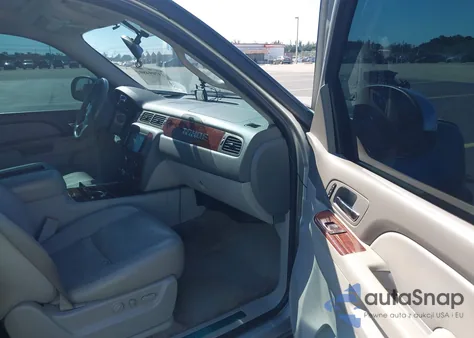 2011 Chevrolet Tahoe Ltz из США, поврежденный, VIN 1GNSCCE04BR280487